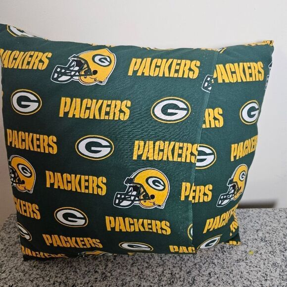 NFL GREEN BAY PACKERS 15 X 15 COTTON PILLOW - Picture 2 of 2